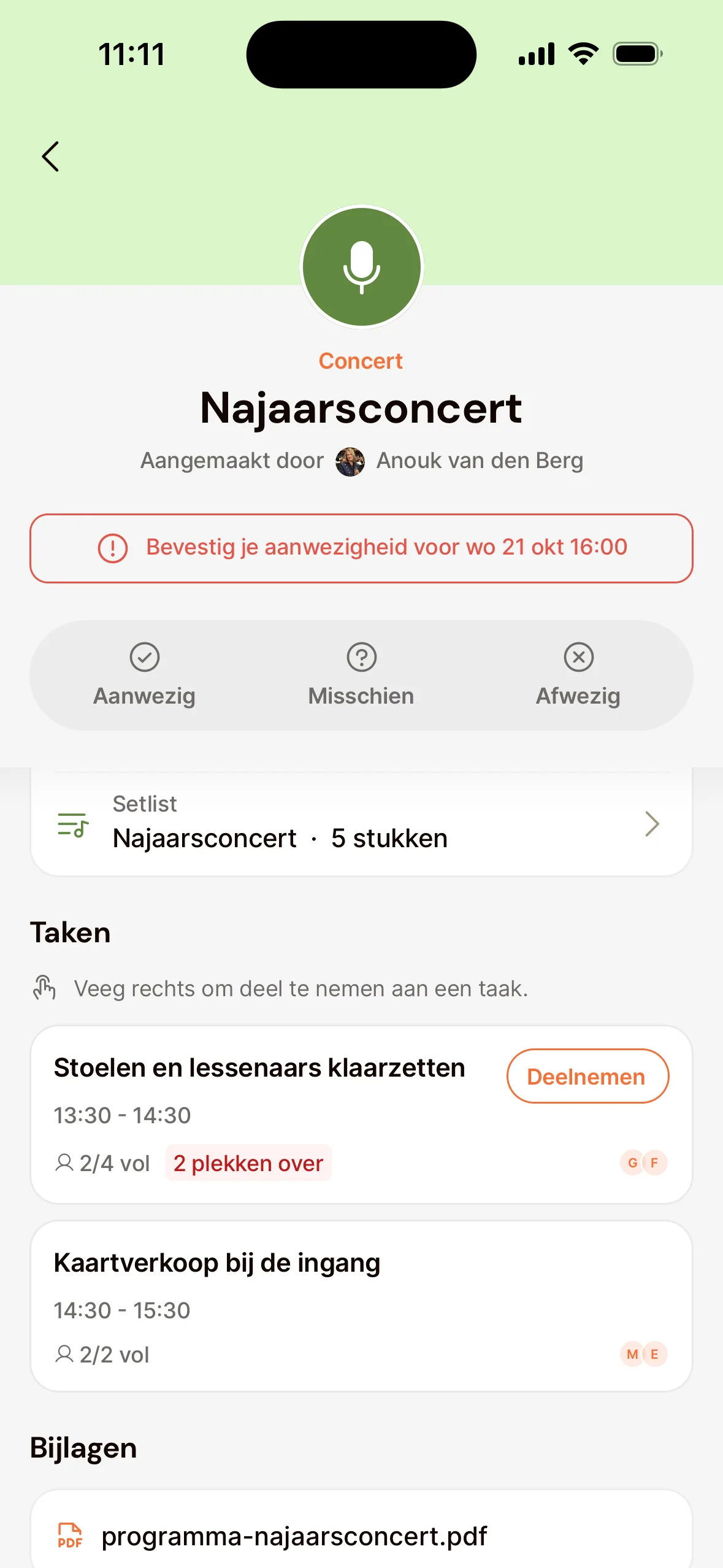 Een concert in de app zoals een lid het ziet, bij Taken: de tip Veeg rechts om deel te nemen aan een taak, en twee taken met tijd en bezetting, zoals 2/4 vol met 2 plekken over en de knop Deelnemen.