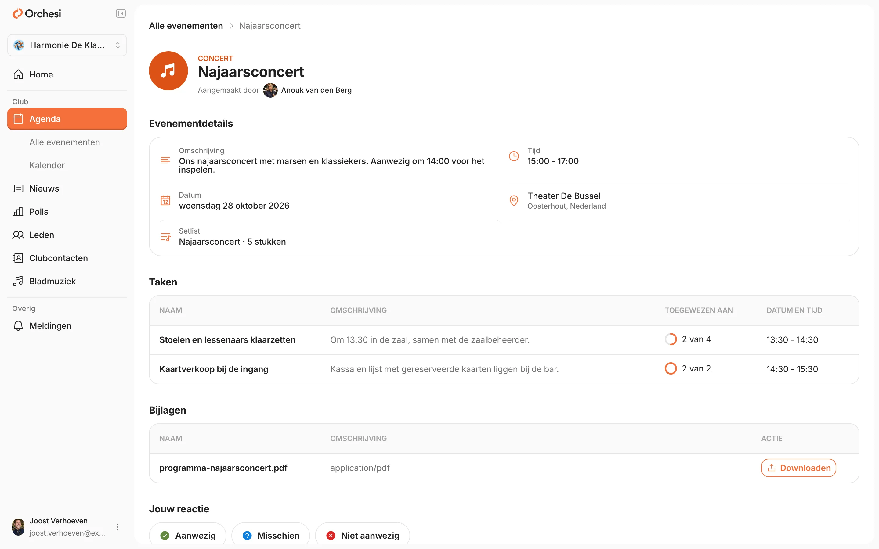 Het najaarsconcert in de web-app: onder Taken twee taken met omschrijving, hoeveel mensen zich hebben aangemeld (2 van 4) en de tijd, en onder Bijlagen het programma met de knop Downloaden.