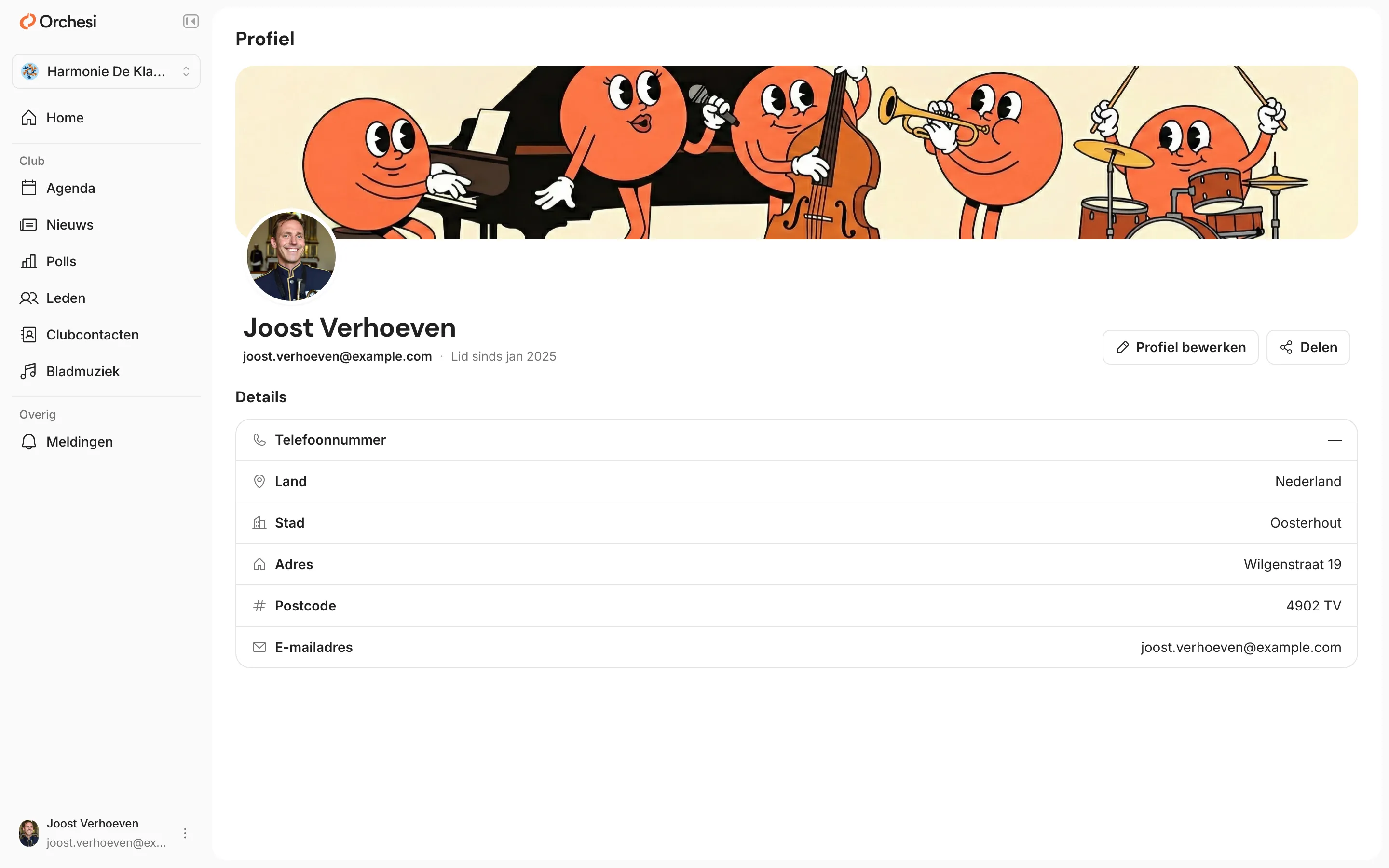 Je profiel in de web-app: je foto, naam en e-mailadres met Lid sinds, de knoppen Profiel bewerken en Delen, en onder Details je telefoonnummer, land, stad, adres, postcode en e-mailadres.