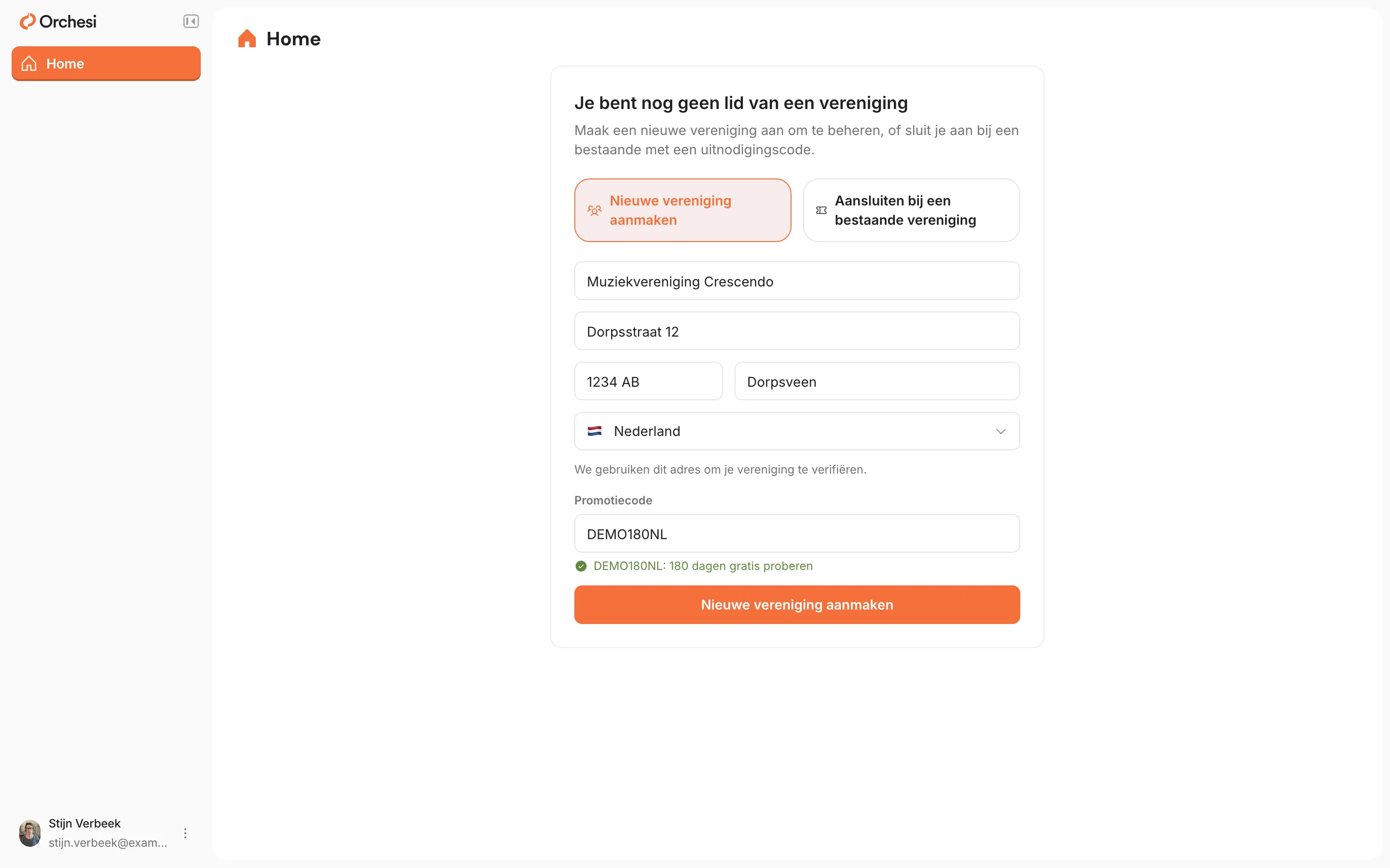 Het formulier Nieuwe vereniging aanmaken, als voorbeeld ingevuld, met onder Promotiecode de code DEMO180NL en de controle eronder: DEMO180NL: 180 dagen gratis proberen.